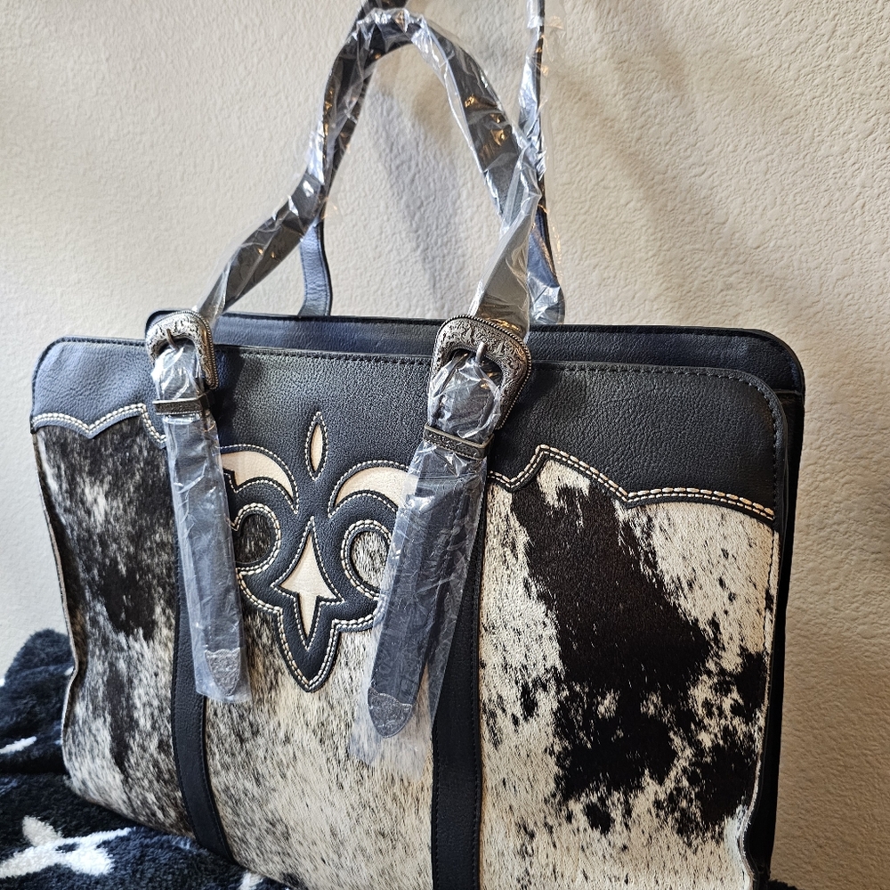 Trinity Ranch Genuine Cowhide Ccw Tote - Picture 4 of 13